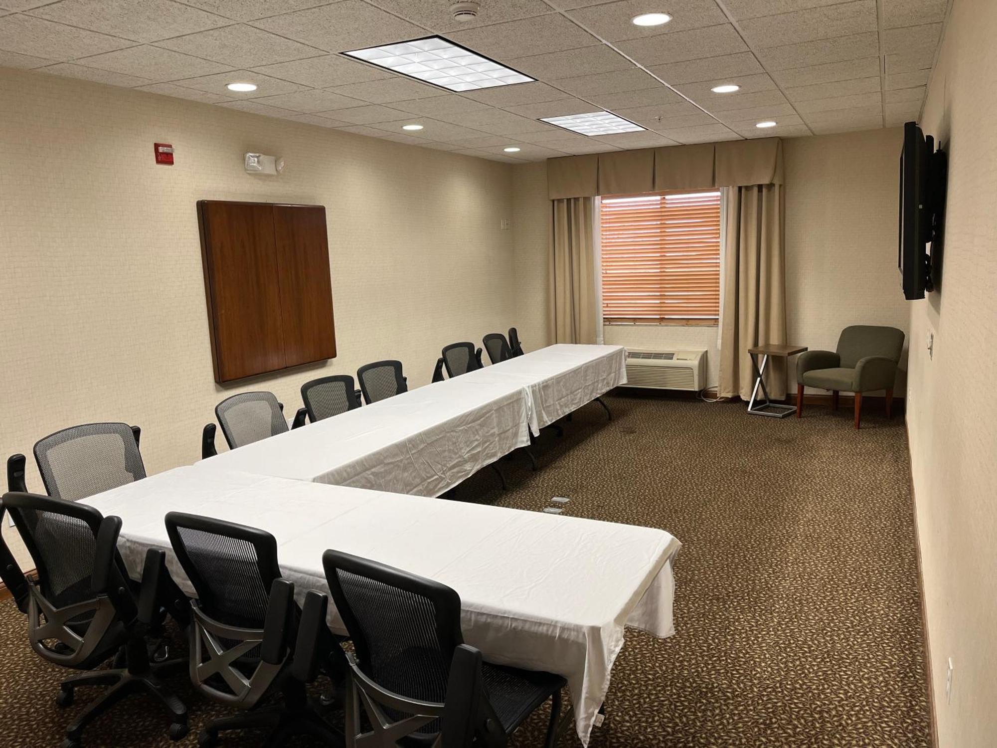 Holiday Inn Express Hotel & Suites Howell By Ihg Exteriör bild
