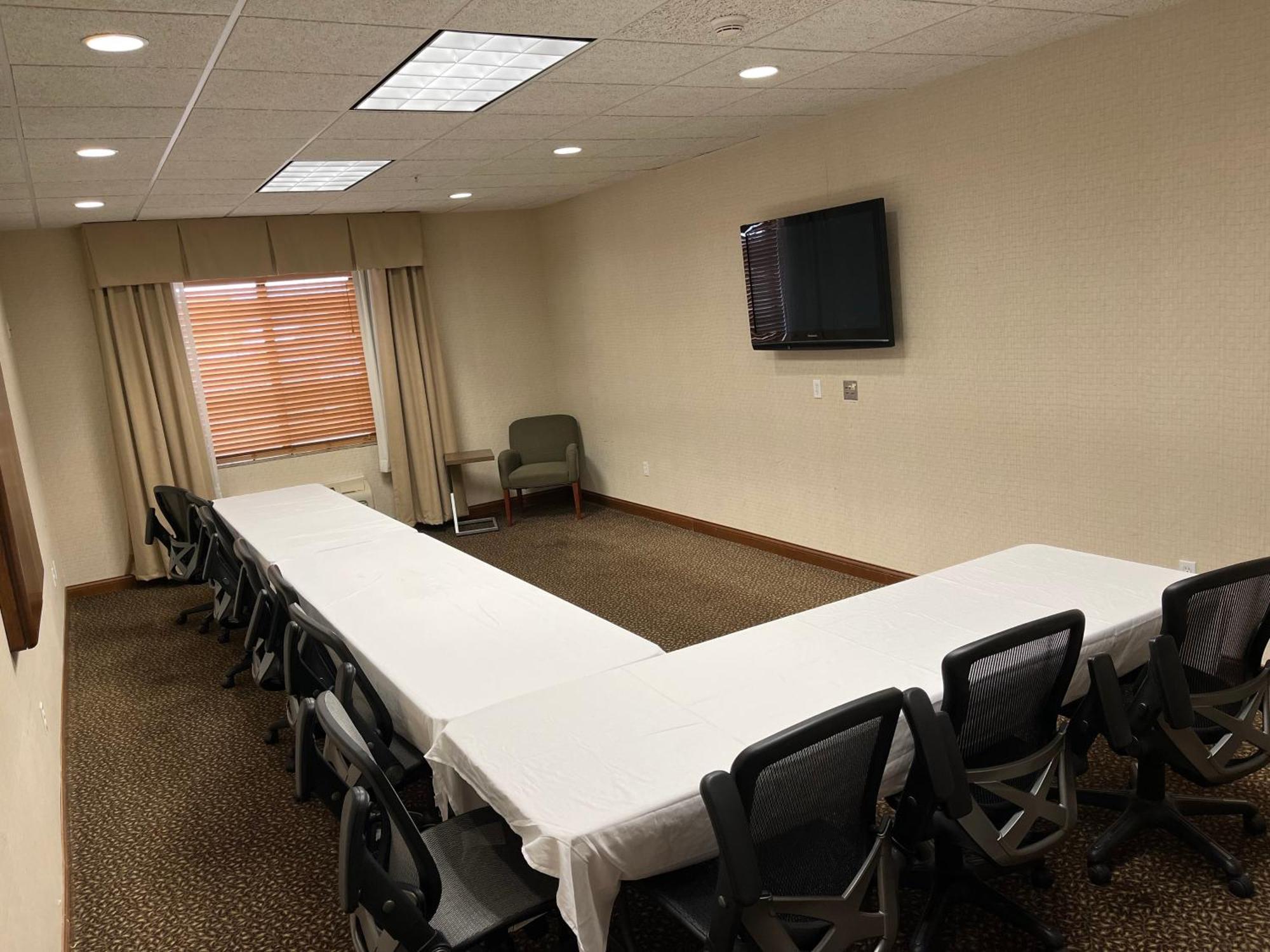 Holiday Inn Express Hotel & Suites Howell By Ihg Exteriör bild